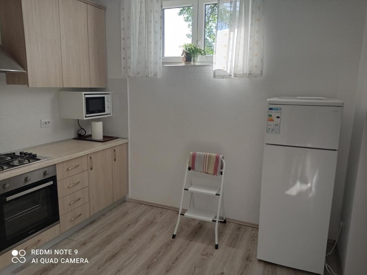 Studio Apartman Sonja Оточац Екстер'єр фото