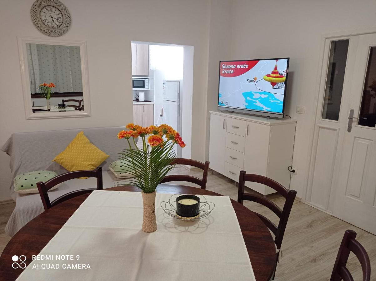 Studio Apartman Sonja Оточац Екстер'єр фото