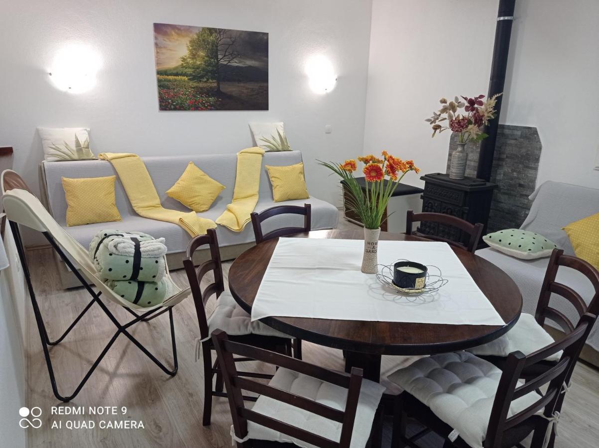 Studio Apartman Sonja Оточац Екстер'єр фото