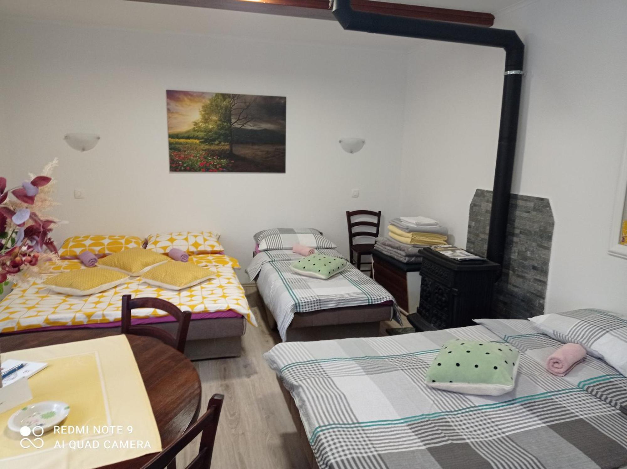 Studio Apartman Sonja Оточац Екстер'єр фото